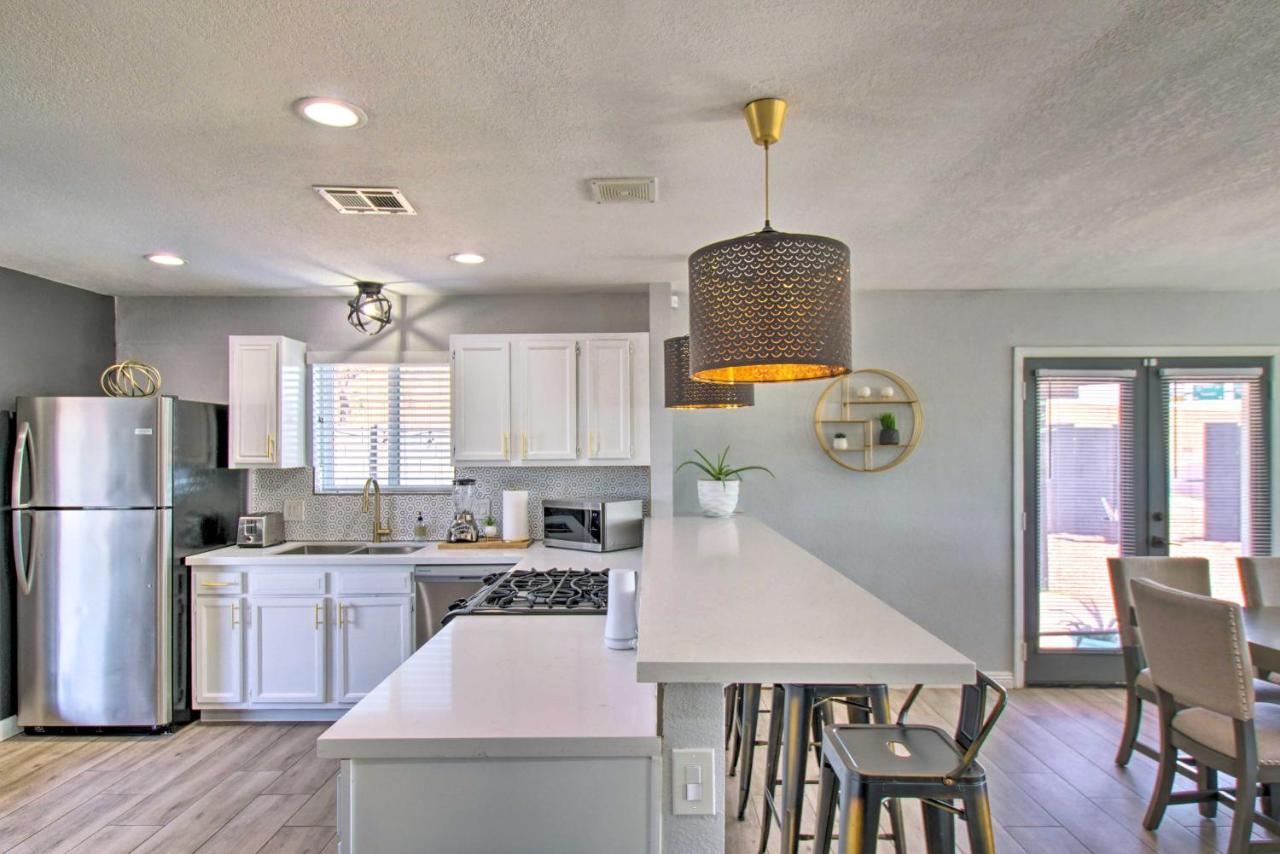 Charming Phoenix Home With Patio About 3 Miles To Dtwn! Buitenkant foto