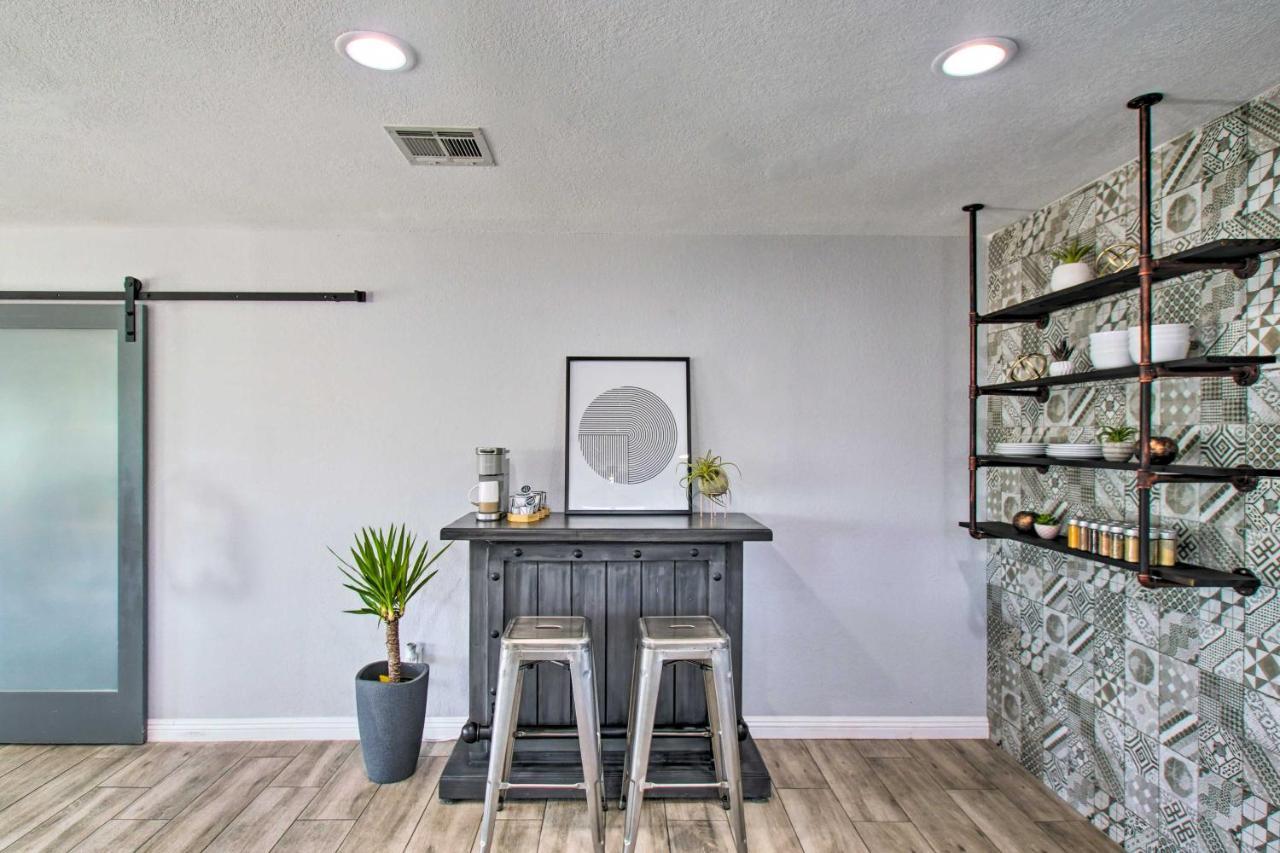 Charming Phoenix Home With Patio About 3 Miles To Dtwn! Buitenkant foto